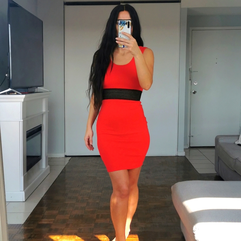 RED DRESS